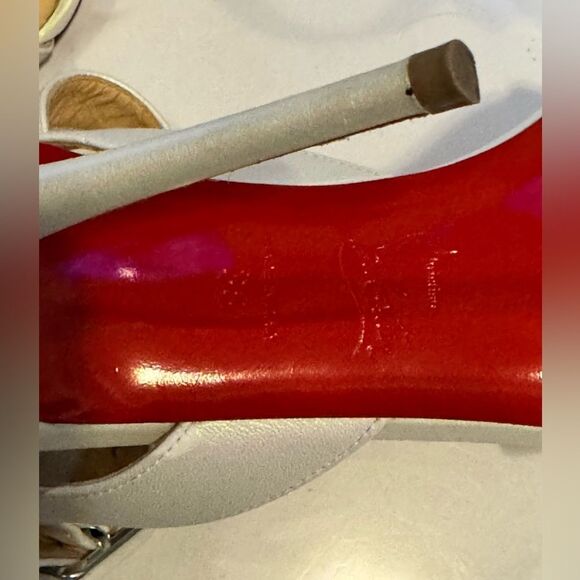 Christian Louboutin White Stiletto Heels with Peep-Toe style is Multipot - Picture 7 of 11